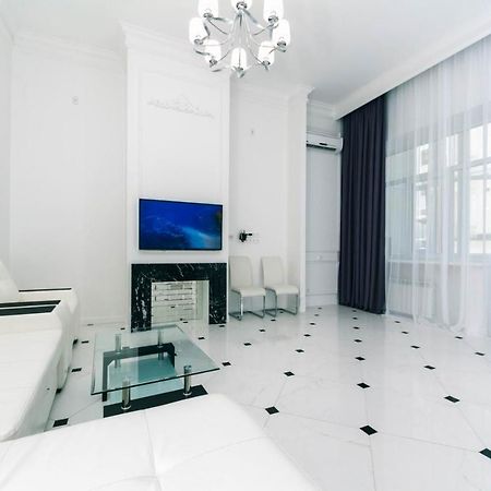 Vip Near Premier Palace & Arena City Kiev Luaran gambar