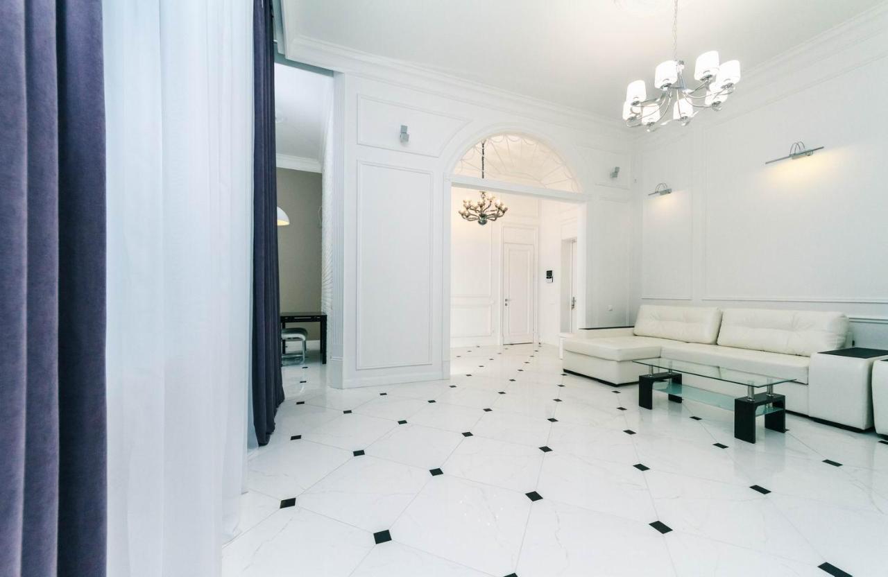 Vip Near Premier Palace & Arena City Kiev Luaran gambar