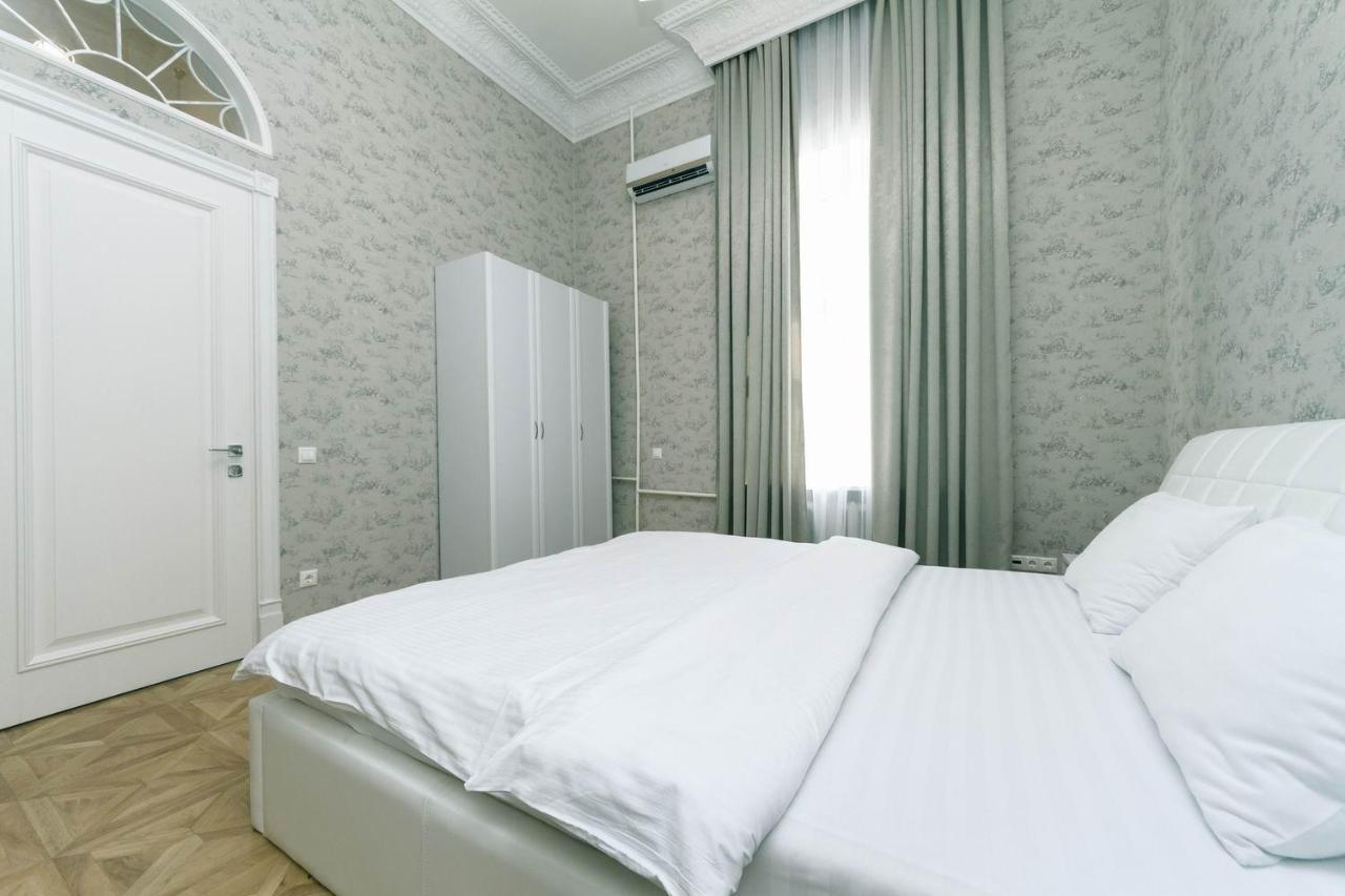 Vip Near Premier Palace & Arena City Kiev Luaran gambar