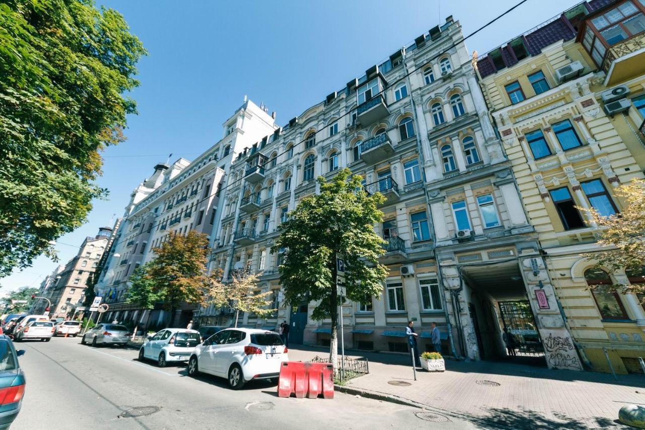 Vip Near Premier Palace & Arena City Kiev Luaran gambar