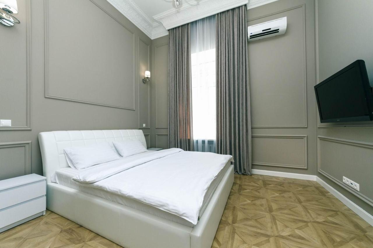 Vip Near Premier Palace & Arena City Kiev Luaran gambar
